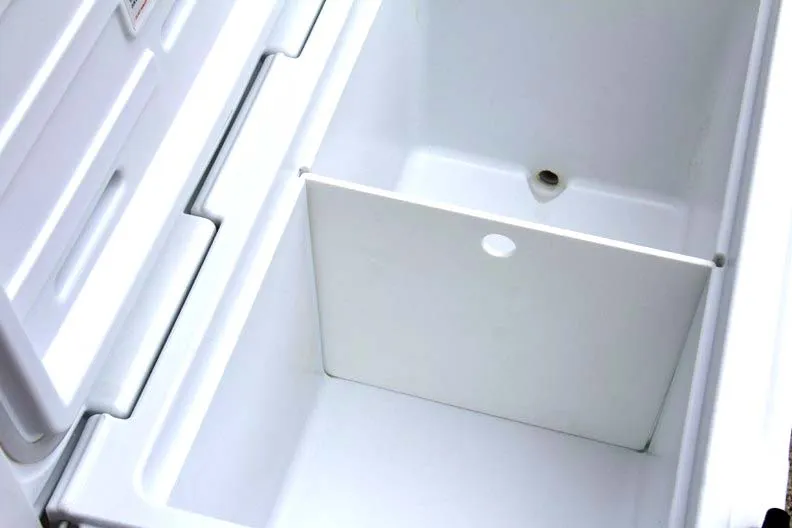 Divider for 35 Qt. DeepBlue Coolers DIV35
