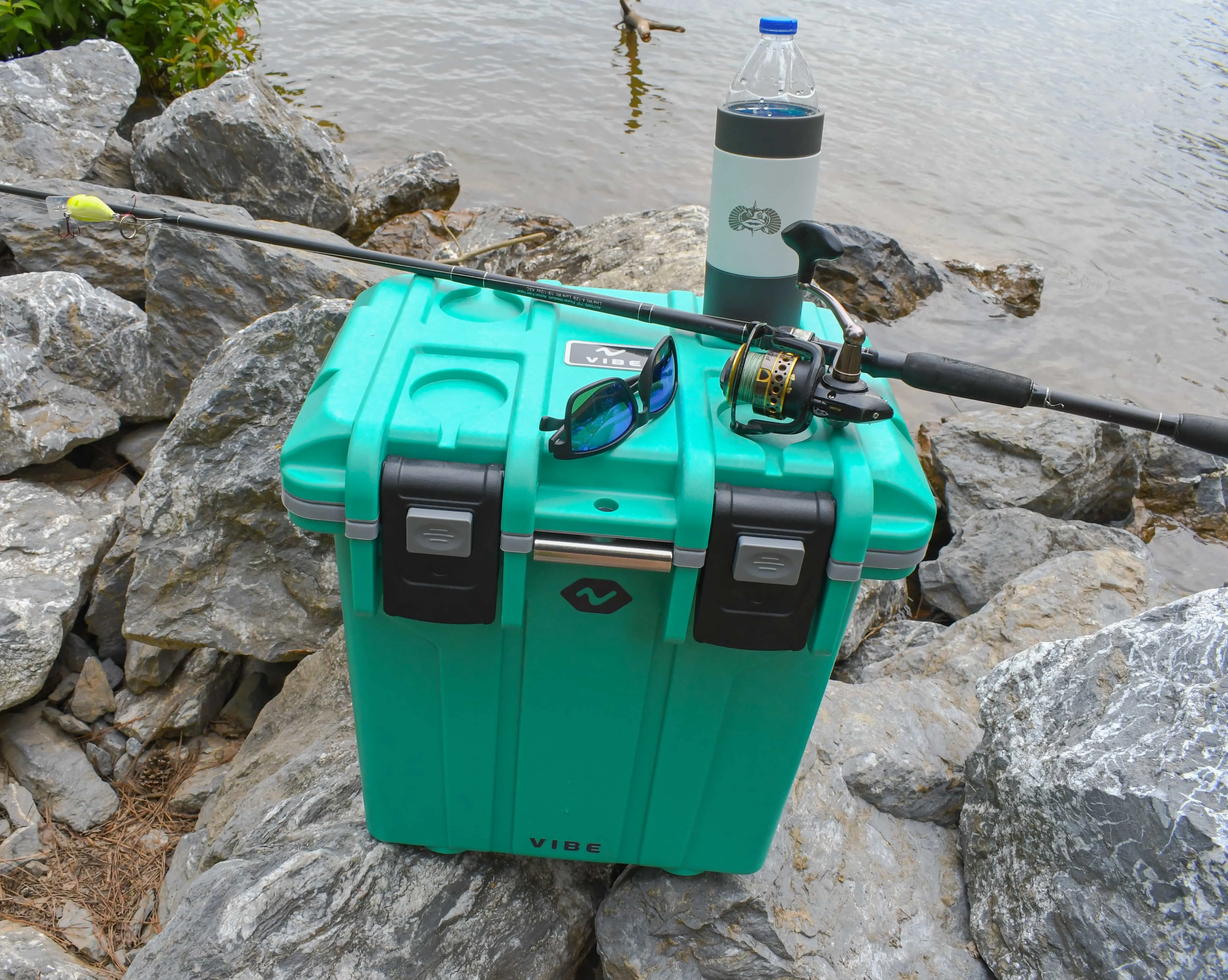 Vibe Kayaks 20 Quart Cooler